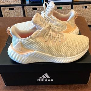Adidas Alphaboost beige/cream